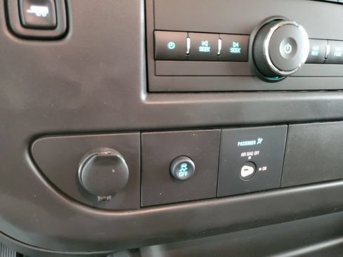 New 2026 Chevrolet Express 3500 w/ Power Convenience Package RWD image 25