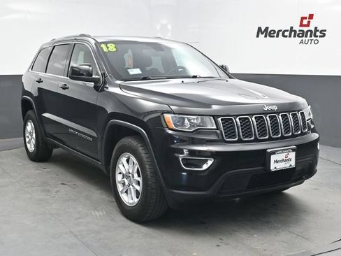 Used 2018 Jeep Grand Cherokee Laredo AWD/4WD image 1