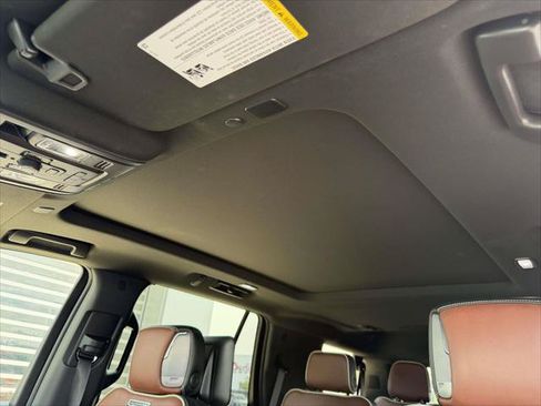 Used 2023 GMC Yukon Denali Ultimate AWD/4WD image 24