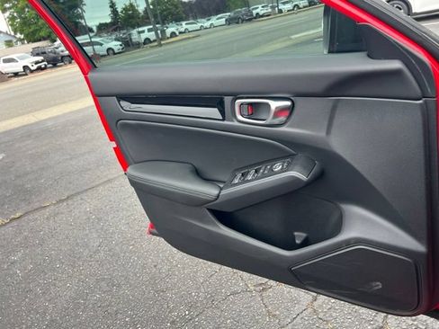 Used 2022 Honda Civic Sport Touring image 17