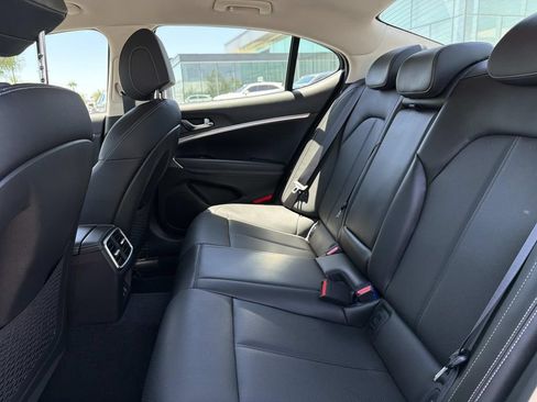 Used 2026 Genesis G70 2.5T AWD/4WD image 13
