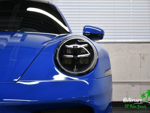 Used 2025 Porsche 911 Carrera RWD image 32