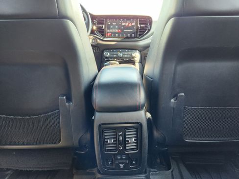 Used 2023 Dodge Durango GT AWD/4WD image 14