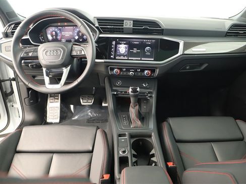 Certified 2025 Audi Q3 2.0T Premium Plus w/ Premium Plus Package image 18