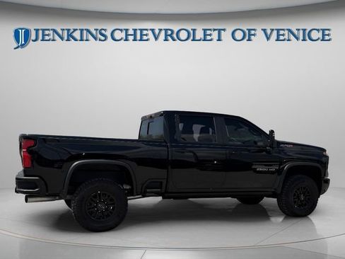 New 2026 Chevrolet Silverado 2500 ZR2 AWD/4WD image 5