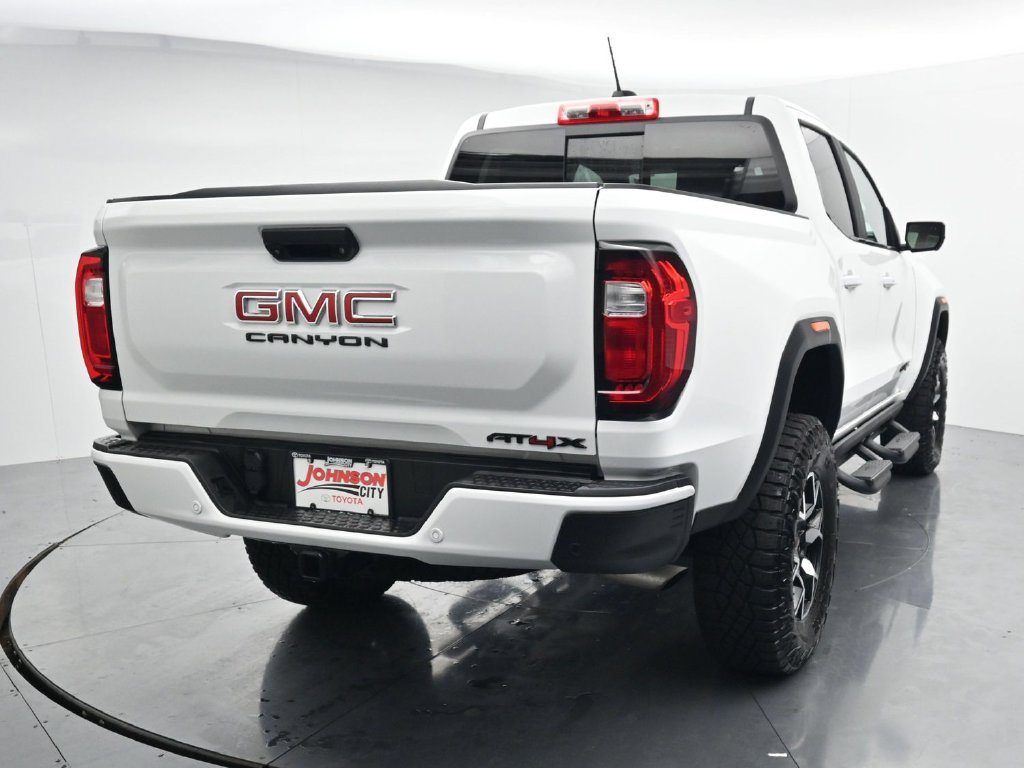 Used 2024 GMC Canyon AT4X AWD/4WD image 6