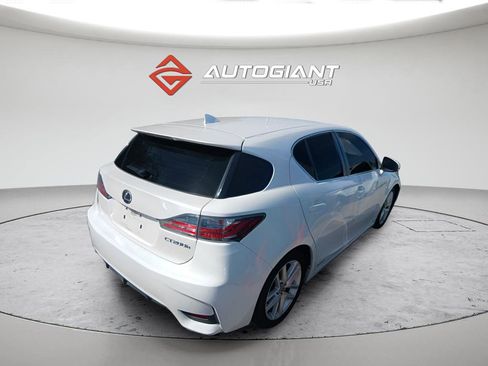 Used 2016 Lexus CT 200h w/ Accessory Package 2 image 4