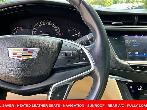 Used 2017 Cadillac XT5 Premium Luxury FWD image 12