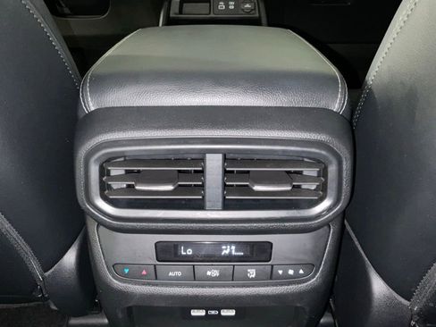 Used 2023 Honda Pilot EX-L image 18