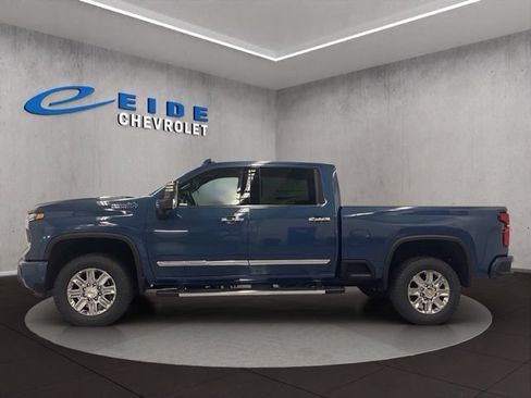 New 2026 Chevrolet Silverado 3500 High Country AWD/4WD image 5