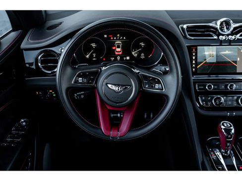 Used 2023 Bentley Bentayga Extended Wheelbase image 28