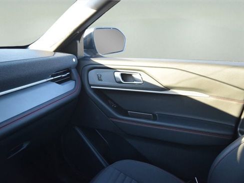 New 2026 Ford Explorer ST-Line w/ ST-Line Street Pack image 12