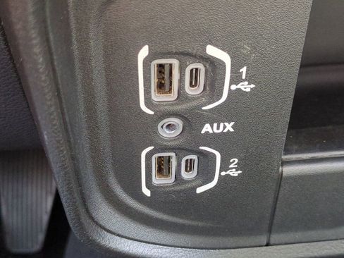 Used 2024 RAM 2500 Big Horn image 23