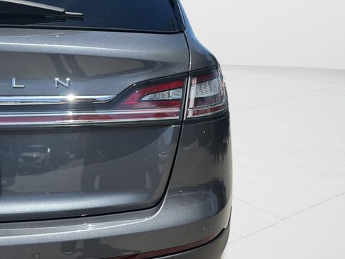 Used 2023 Lincoln Nautilus AWD w/ Premium Package image 27