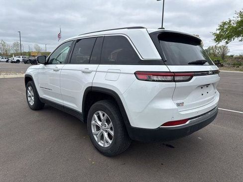 Certified 2023 Jeep Grand Cherokee Limited AWD/4WD image 4