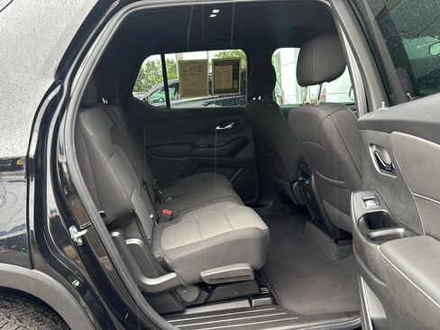 Used 2023 Chevrolet Traverse LT AWD/4WD image 20
