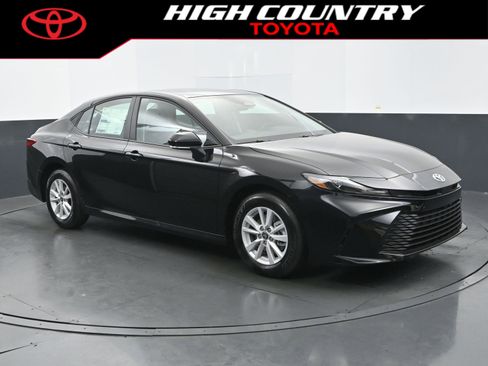 New 2026 Toyota Camry LE image 7