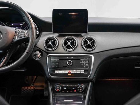 Used 2019 Mercedes-Benz CLA 250 image 13