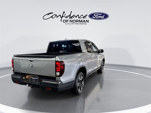 Used 2020 Honda Ridgeline RTL image 8