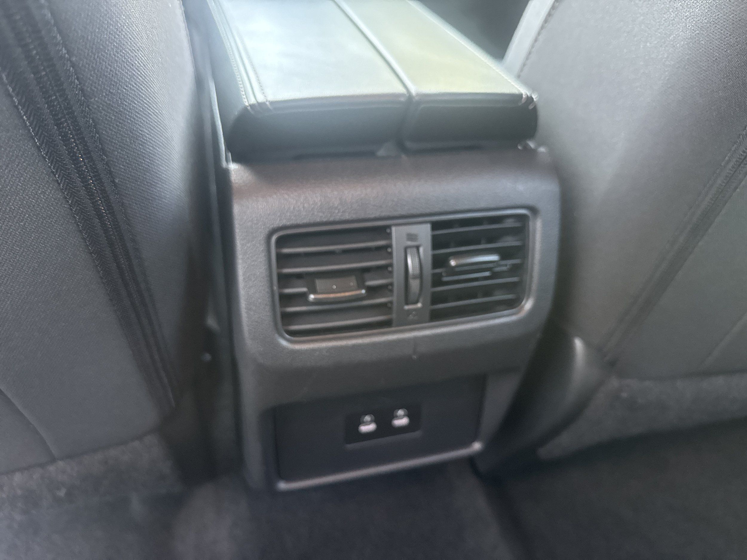 Used 2024 Nissan Rogue SV AWD/4WD image 18