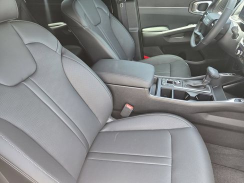 New 2026 Kia Sorento S w/ S Panoramic Sunroof Package FWD image 10