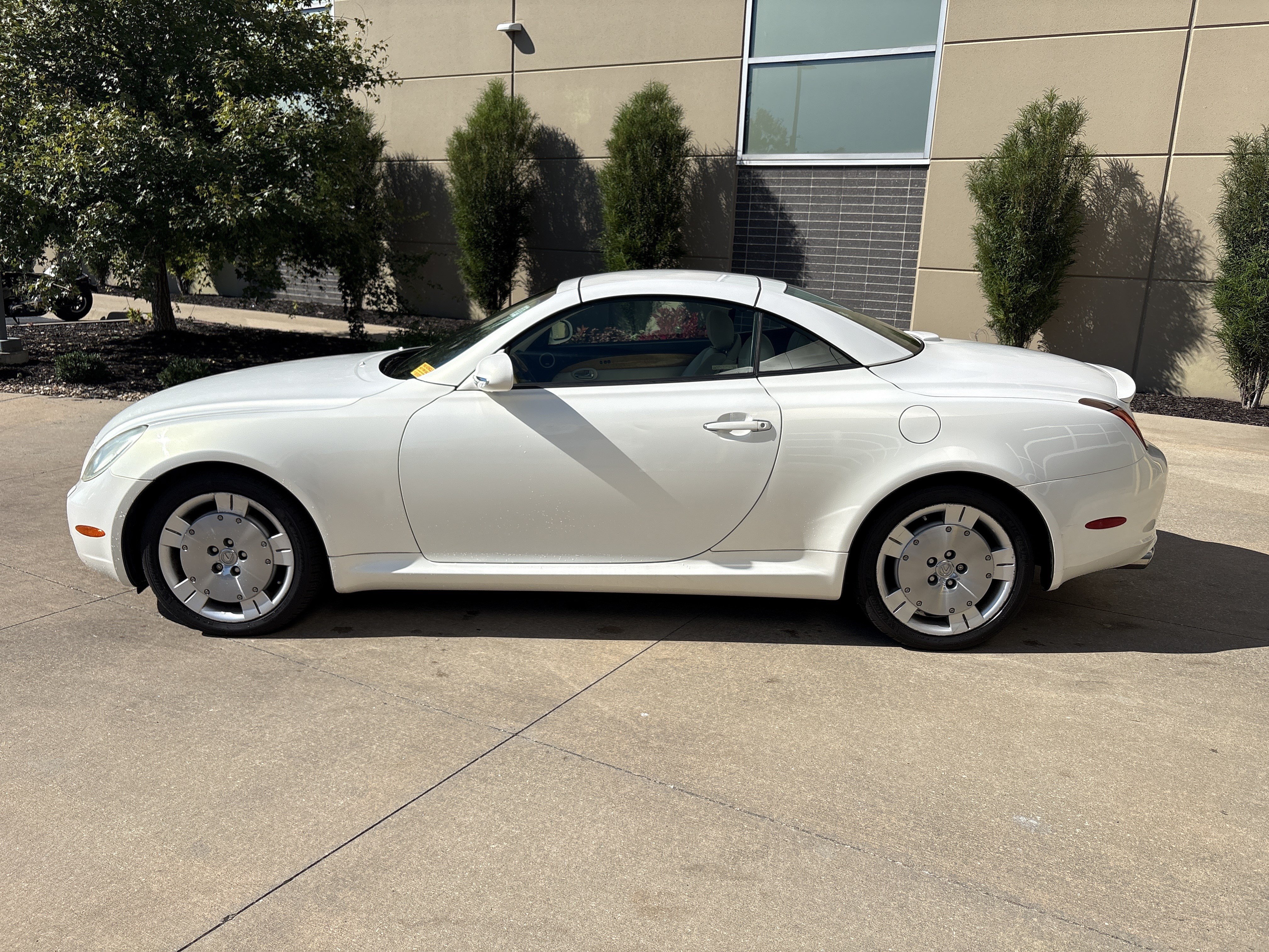 Used 2003 Lexus SC 430 Convertible RWD image 17