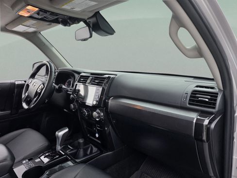 Used 2021 Toyota 4Runner TRD Off-Road Premium image 27