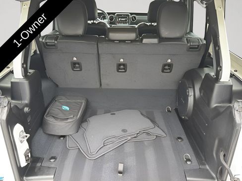 Used 2023 Jeep Wrangler Unlimited Sahara w/ Cold Weather Group AWD/4WD image 48