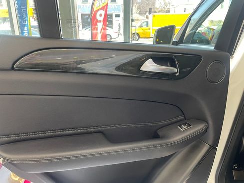 Used 2018 Mercedes-Benz GLE 350 4MATIC image 20