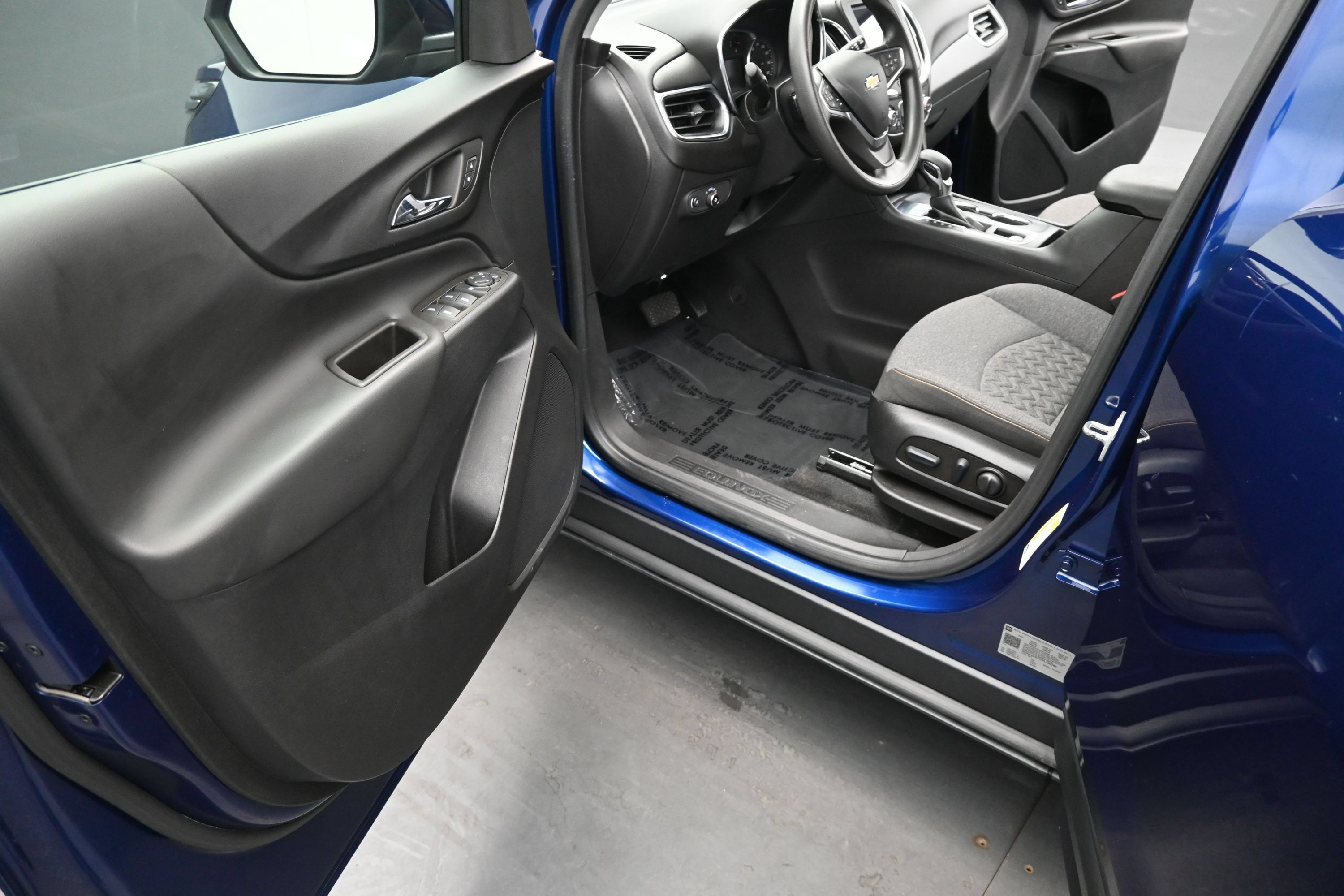 Used 2023 Chevrolet Equinox LT FWD image 16