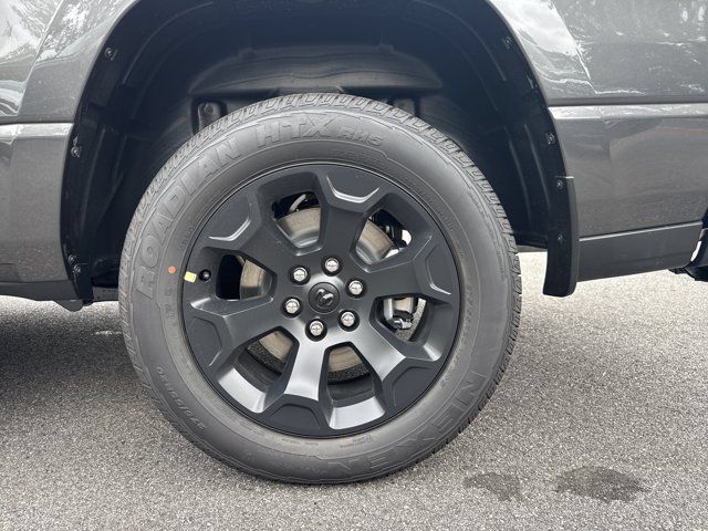 New 2026 RAM 1500 Express AWD/4WD image 19