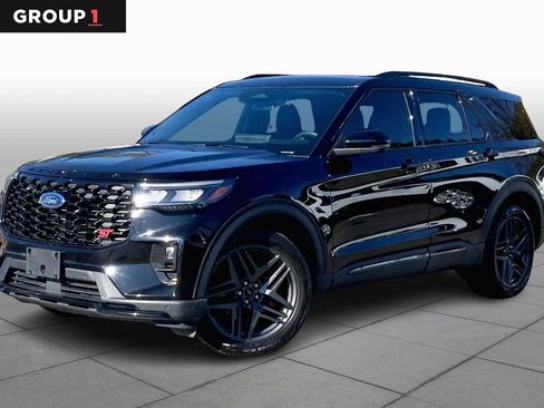 Certified 2025 Ford Explorer ST image 1