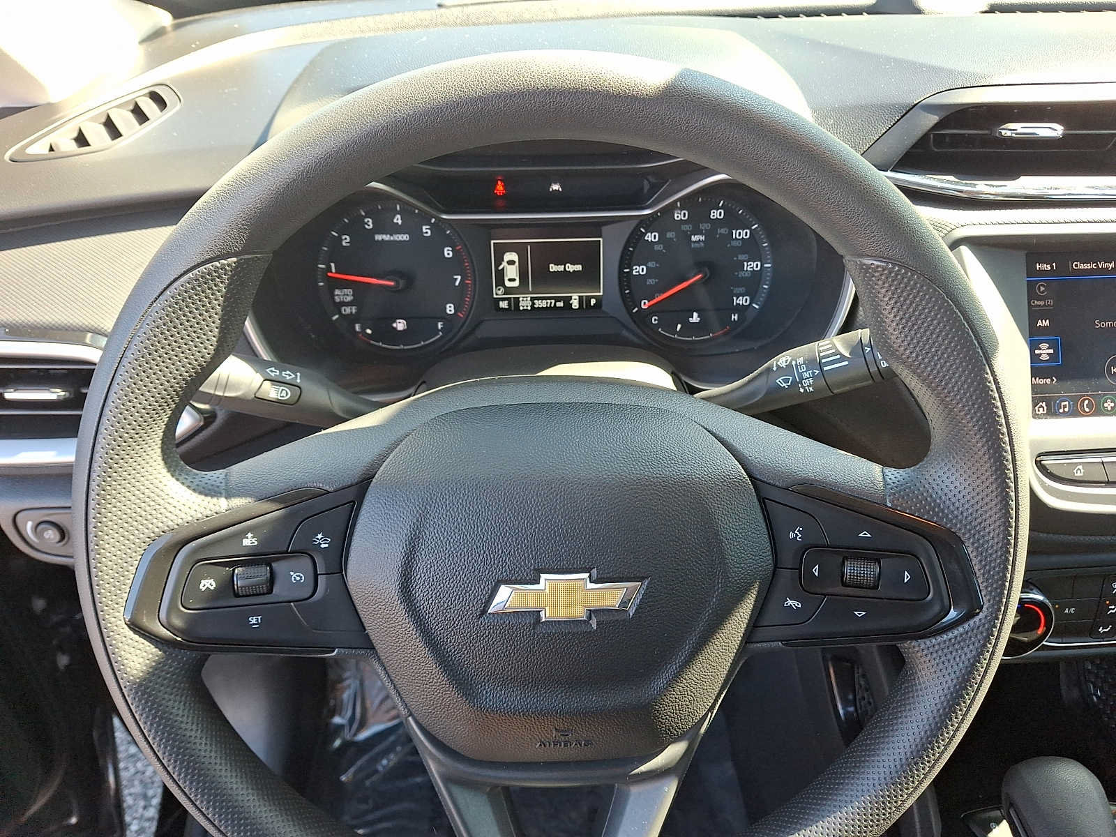 Used 2023 Chevrolet TrailBlazer LS AWD/4WD image 18