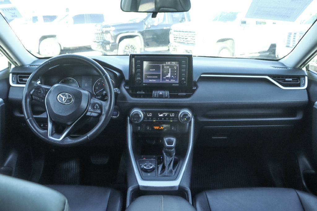 Used 2021 Toyota RAV4 XLE Premium AWD/4WD image 25