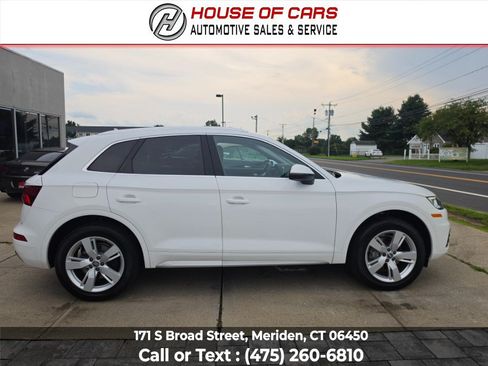 Used 2018 Audi Q5 2.0T Premium Plus w/ Premium Plus Package AWD/4WD image 3