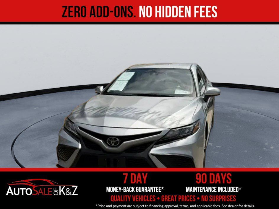 Used 2021 Toyota Camry SE FWD image 1