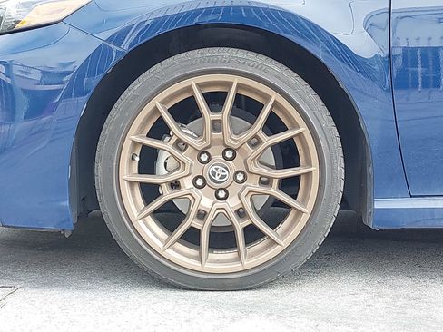 Used 2023 Toyota Camry SE w/ Convenience Package image 10