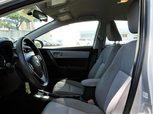 Used 2015 Toyota Corolla LE FWD image 9
