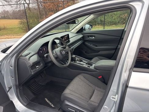 Certified 2024 Honda Accord EX image 15
