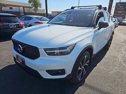 Used 2019 Volvo XC40 T5 R-Design