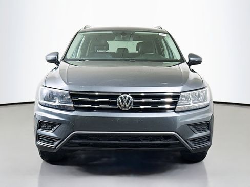 Used 2021 Volkswagen Tiguan SE FWD image 2