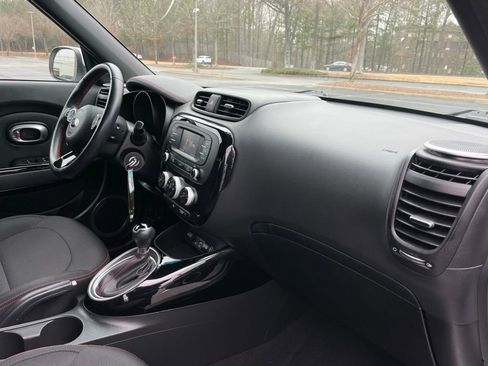 Used 2016 Kia Soul + w/ Soulful Package image 31