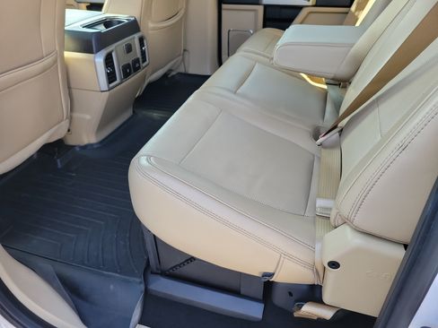 Certified 2019 Ford F250 Lariat RWD image 12