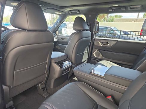 New 2026 INFINITI QX80 Autograph w/ Premium Cargo Package AWD/4WD image 13