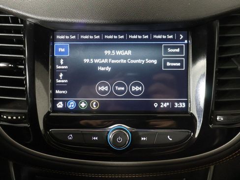 Used 2018 Chevrolet Trax LT w/ Sun & Sound Package image 40