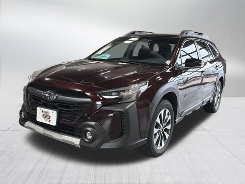 Certified 2025 Subaru Outback Limited AWD/4WD image 3