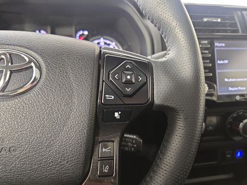 Used 2022 Toyota 4Runner TRD Off-Road Premium image 16