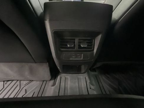 Certified 2024 GMC Canyon AT4X image 22