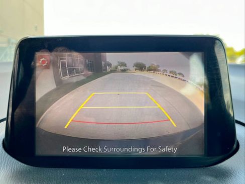 Used 2017 MAZDA MAZDA3 Touring FWD image 24