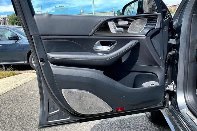 Certified 2025 Mercedes-Benz GLS 450 4MATIC image 18